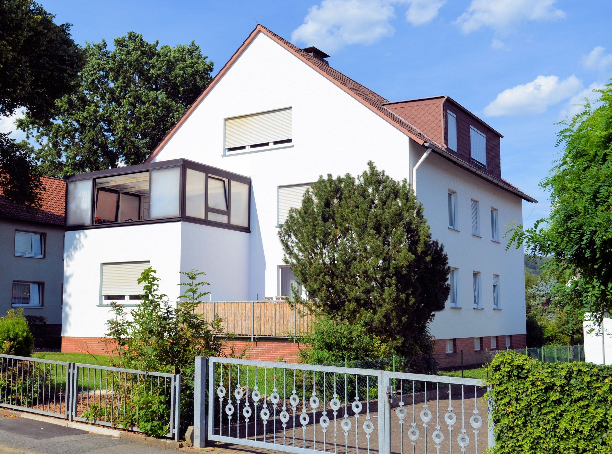 Foto Mehrfamilienwohnhaus
