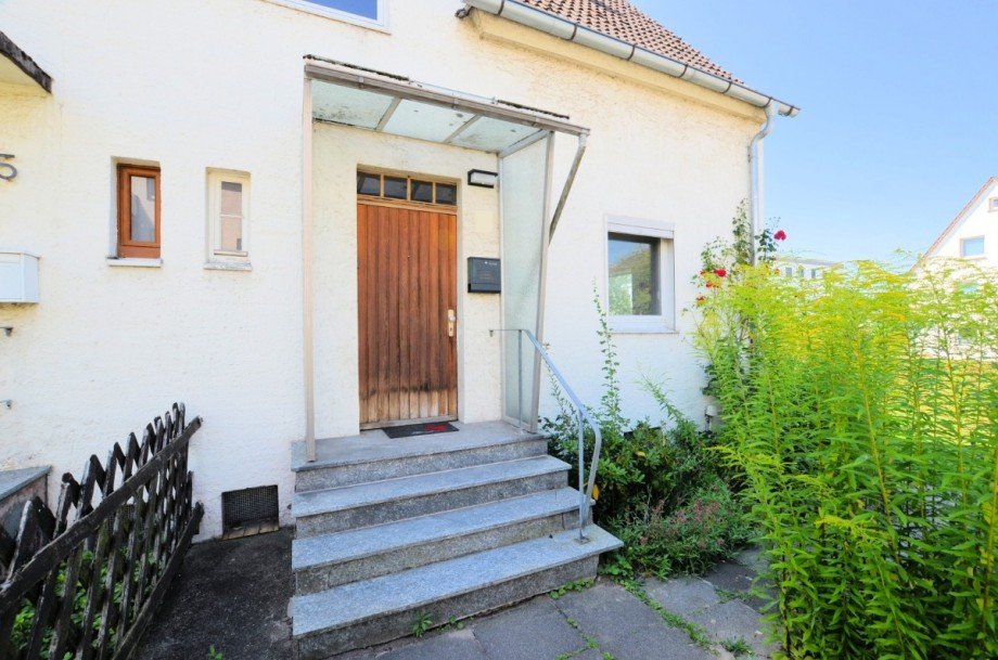 Heise Immobilien - 1-Familien-Doppelhaush�lfte in stadtnaher Lage Doppelhaush�lfte Holzminden