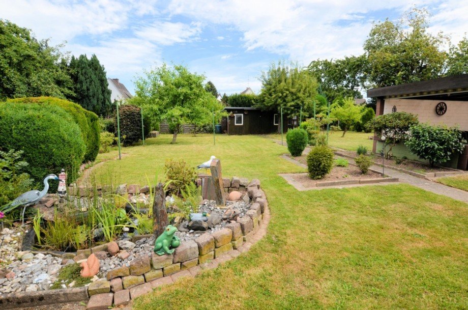 Heise Immobilien Holzminden - www.immobilien-heise.de Zweifamilienhaus Holzminden