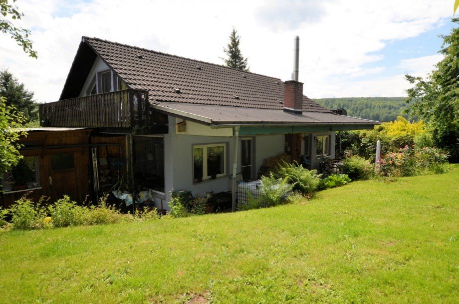 1-Familienwohnhaus mit Doppelcarport in landschaftlich reizvoller Lage Einfamilienhaus Heinade