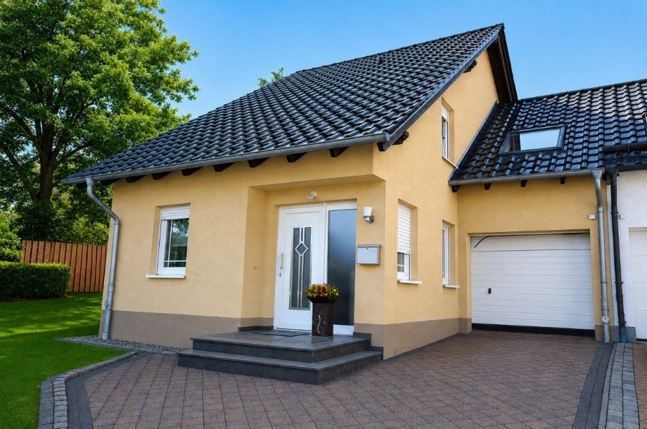 Ansicht - Heise Immobilien Doppelhaush�lfte Holzminden