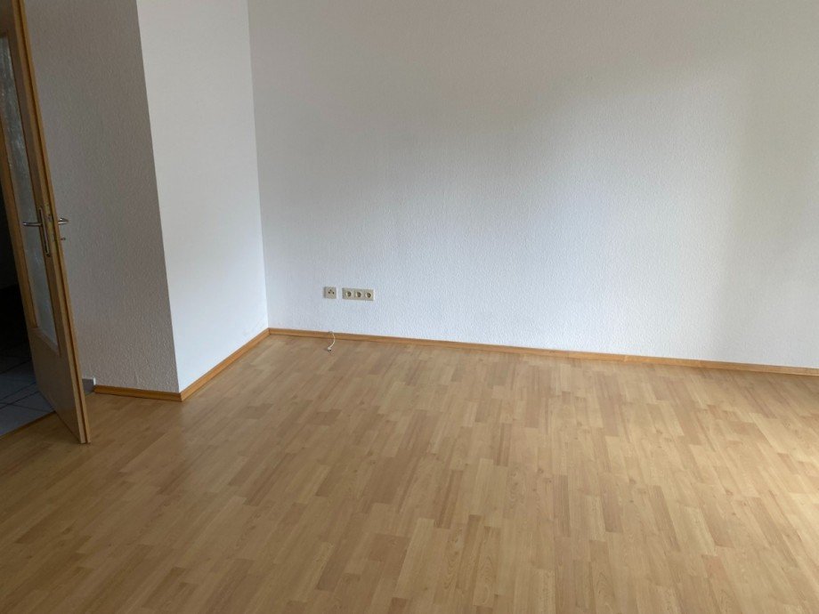 Wohnzimmer - www.immobilien-heise.de Etagenwohnung Holzminden