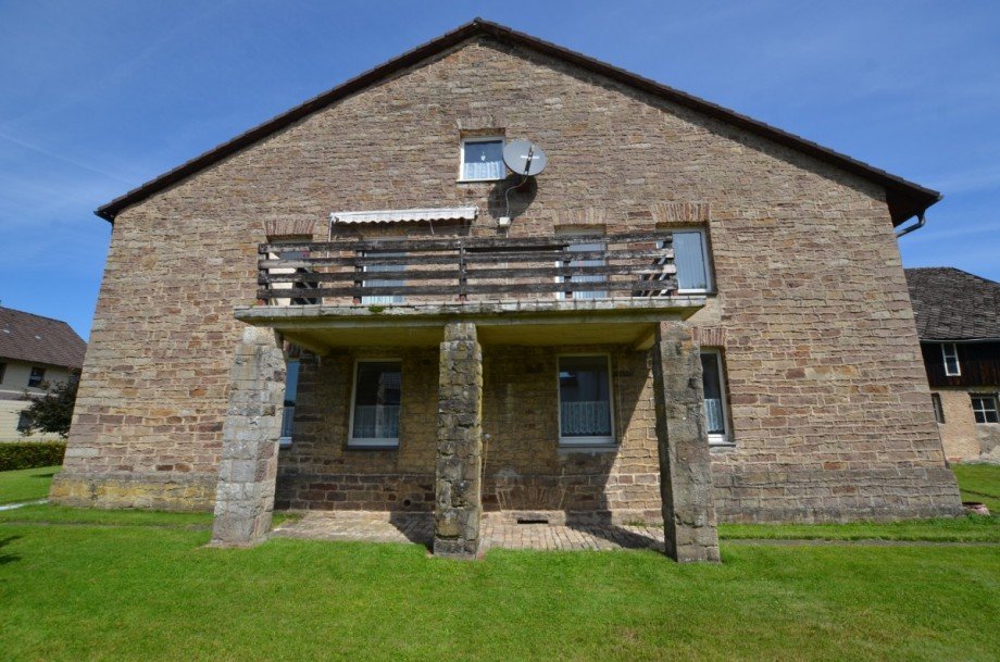 Heise Immobilien - Mehrfamilienwohnhaus mit Nebengelass - Neuhaus - Solling Mehrfamilienhaus Holzminden