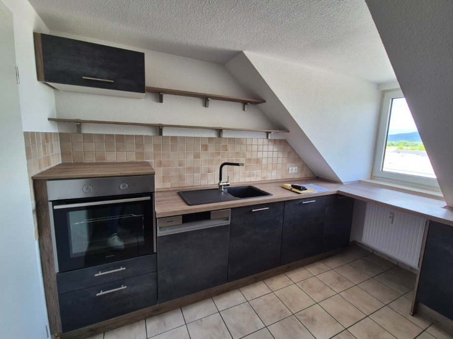 K�che - www.immobilien-heise.de Dachgeschosswohnung Holzminden