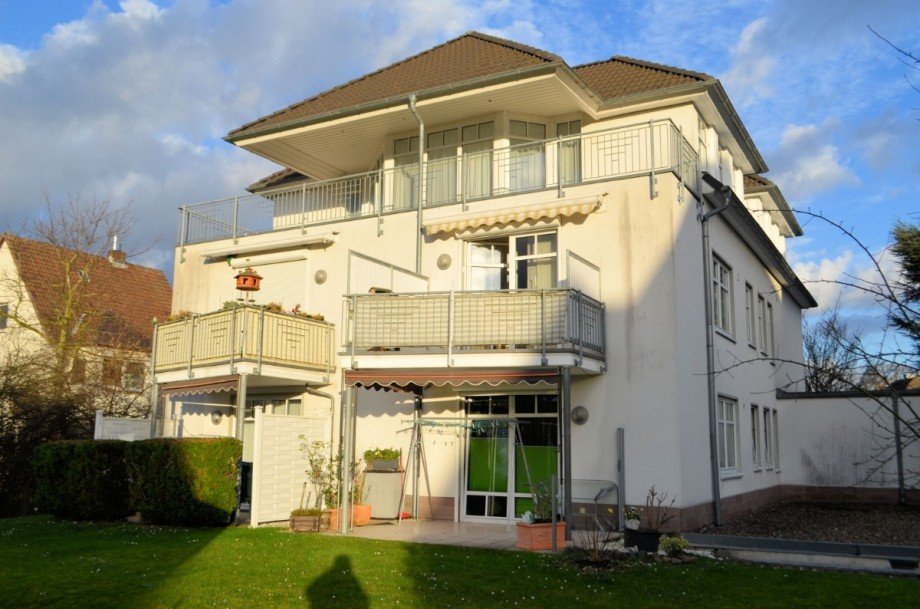 Heise Immobilien - Eigentumswohnung mit kleinem Garten Erdgeschosswohnung Holzminden