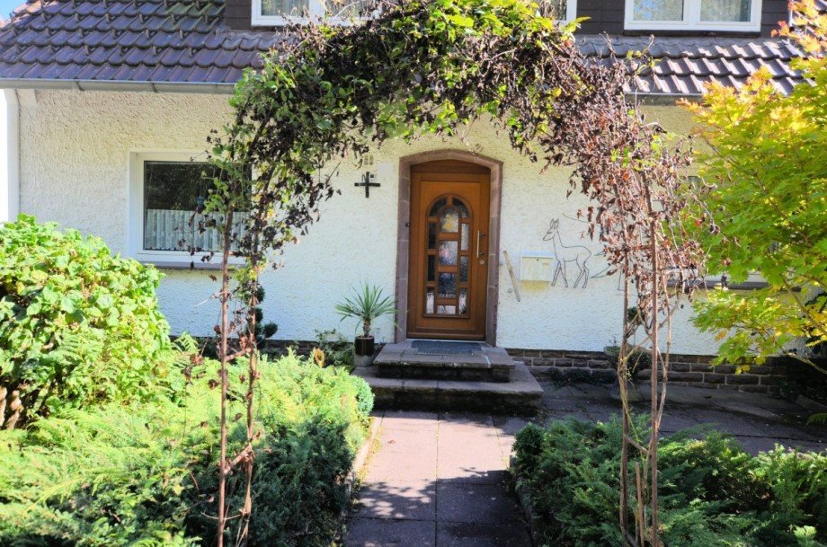 Heise Immobilien - Wohnhaus in Neuhaus - www.immobilien-heise.de Einfamilienhaus Neuhaus