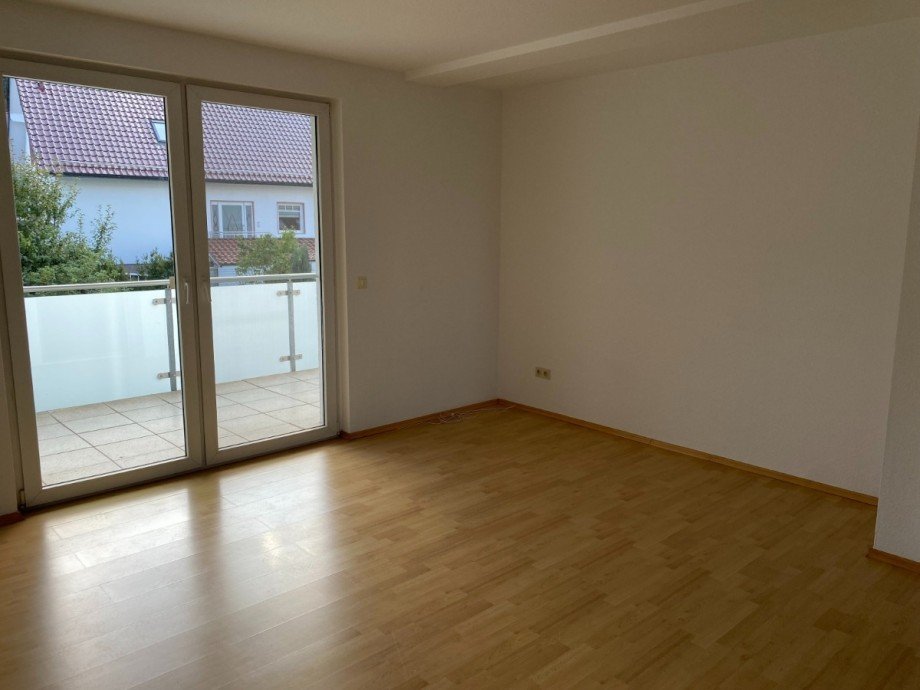 Wohnzimmer - www.immobilien-heise.de Etagenwohnung Holzminden