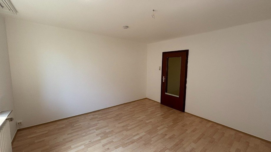Schlafzimmer - www.immobilien-heise.de Etagenwohnung Holzminden