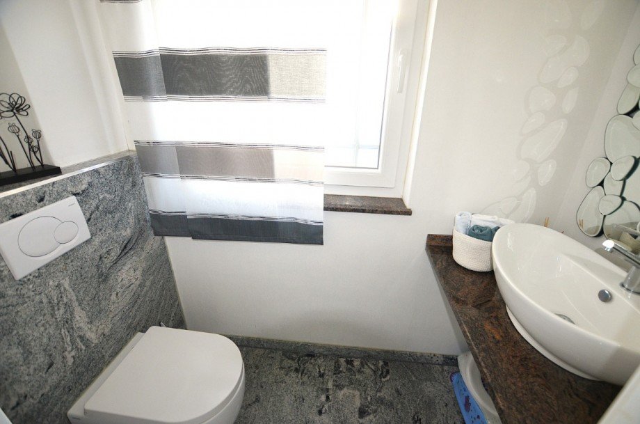 G�ste-WC EG - Heise Immobilien Doppelhaush�lfte Holzminden