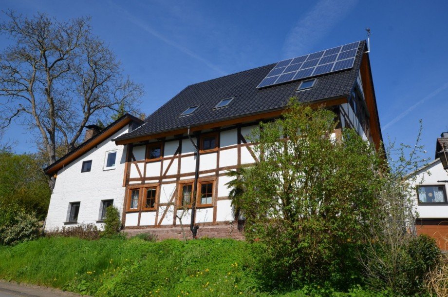 Landhaus in Golmbach mit Teich, Gartenhaus, kleinem G�stehaus Mehrfamilienhaus Golmbach
