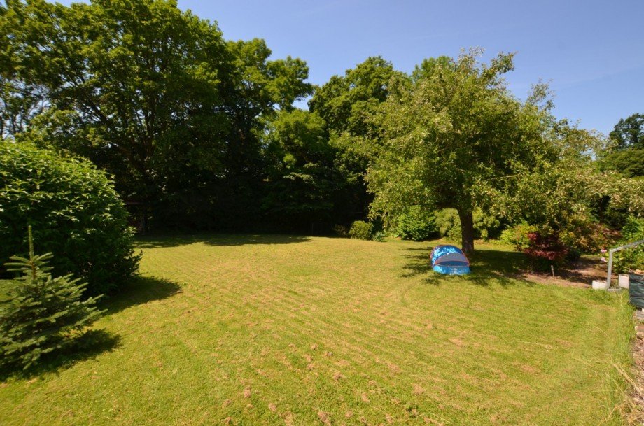 Garten - Heise Immobilien Hausverwaltungen - www.immobilien-heise.de Einfamilienhaus Holzminden