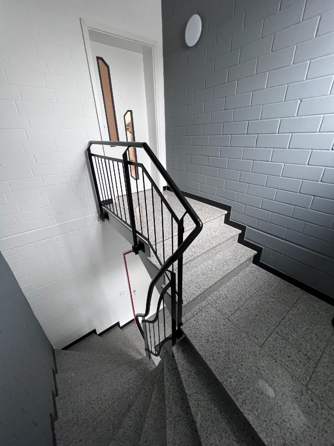 Aufgang - www.immobilien-heise.de B�rofl�che Holzminden