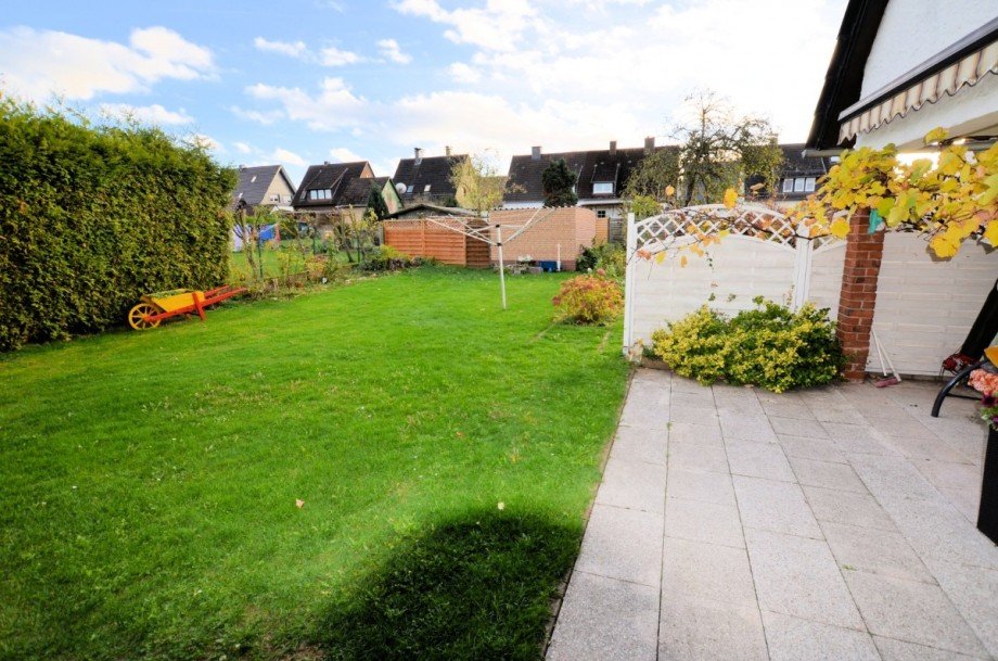 Heise Immobilien - www.immobilien-heise.de Zweifamilienhaus Eschershausen
