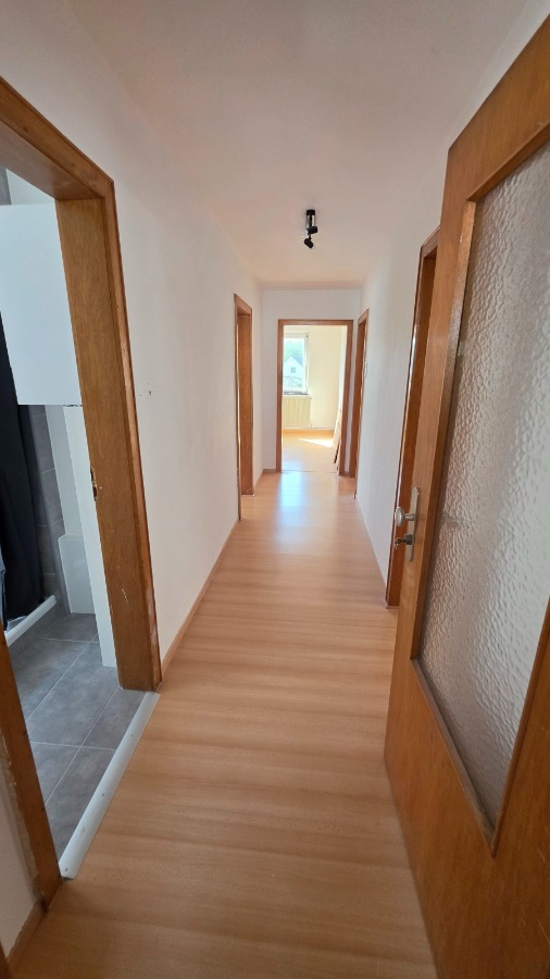 Flur - www.immobilien-heise.de Etagenwohnung Holzminden