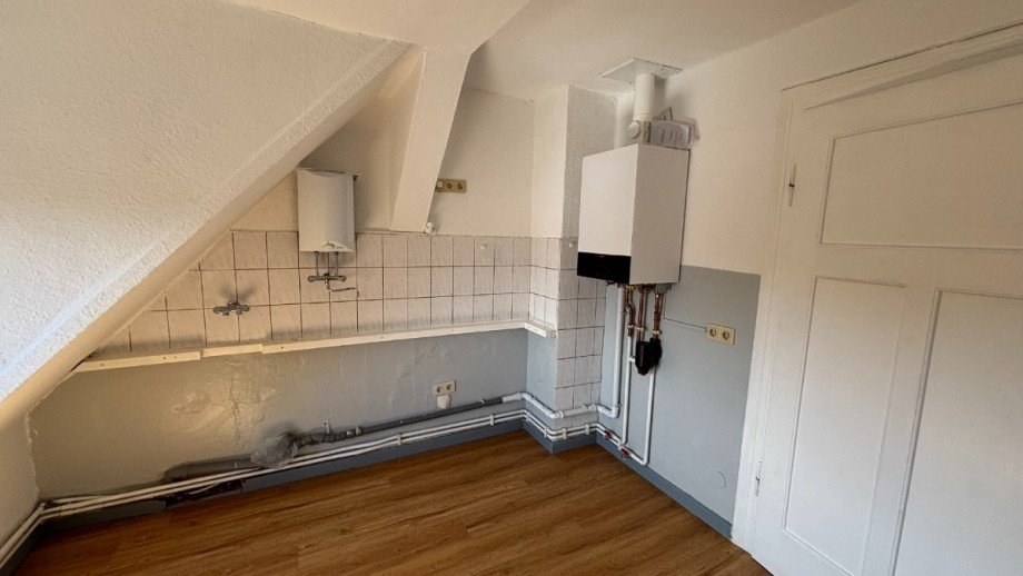 K�che - www.immobilien-heise.de Dachgeschosswohnung Holzminden