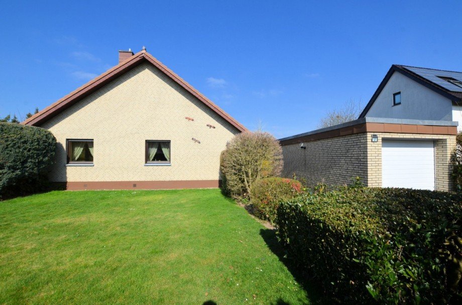 1-Familienwohnhaus mit Garage in Holzminden - Lehmkuhle 2 Bungalow Holzminden