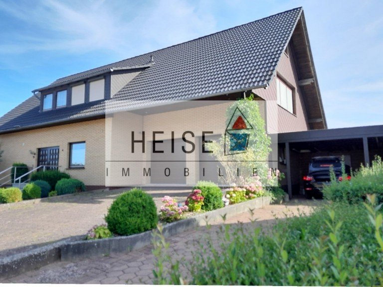 Großzügiges Wohnhaus in Deensen - viel Platz für Familie, Wohnen und ArbeitenDieses gepflegte Wohnhaus in Deensen über ...
