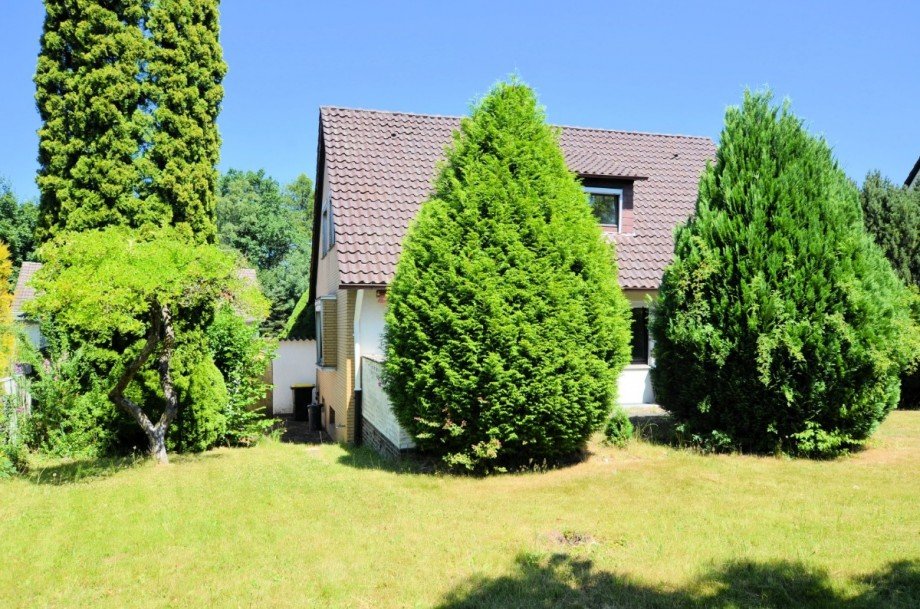 1-Familienwohnhaus mit Garage in Holzminden Einfamilienhaus Holzminden