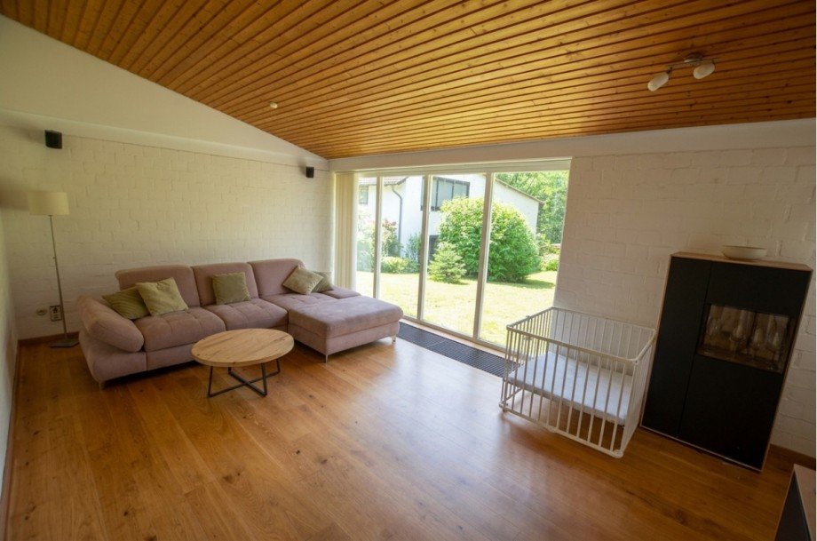 Wohnzimmer - Heise Immobilien Hausverwaltungen - www.immobilien-heise.de Einfamilienhaus Holzminden