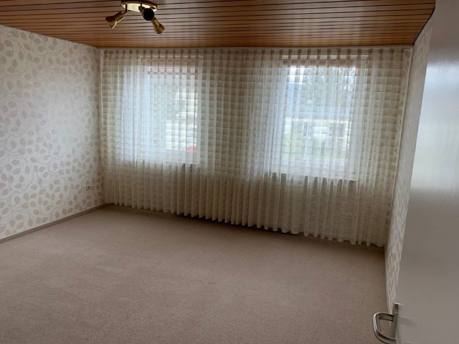 Zimmer OG - www.immobilien-heise.de Reiheneckhaus Holzminden