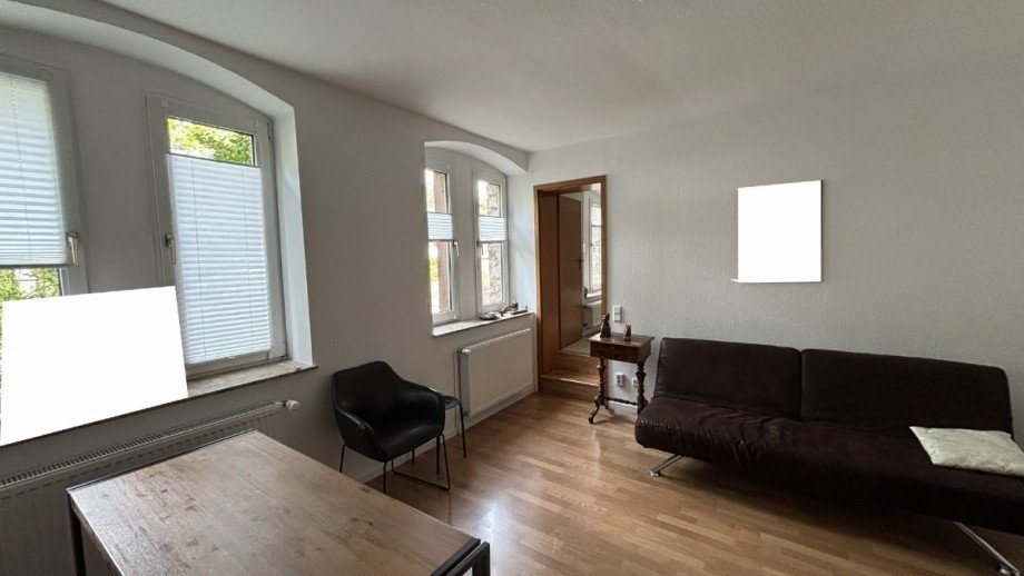 Zimmer rechts - www.immobilien-heise.de Erdgeschosswohnung Holzminden