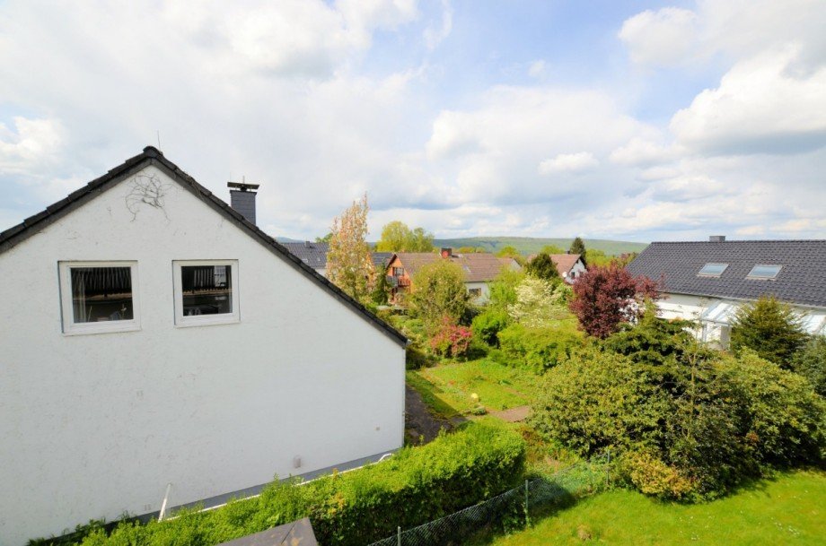 1-Familienwohnhaus mit Garage in Holzminden - Blick vom Balkon Einfamilienhaus Holzminden
