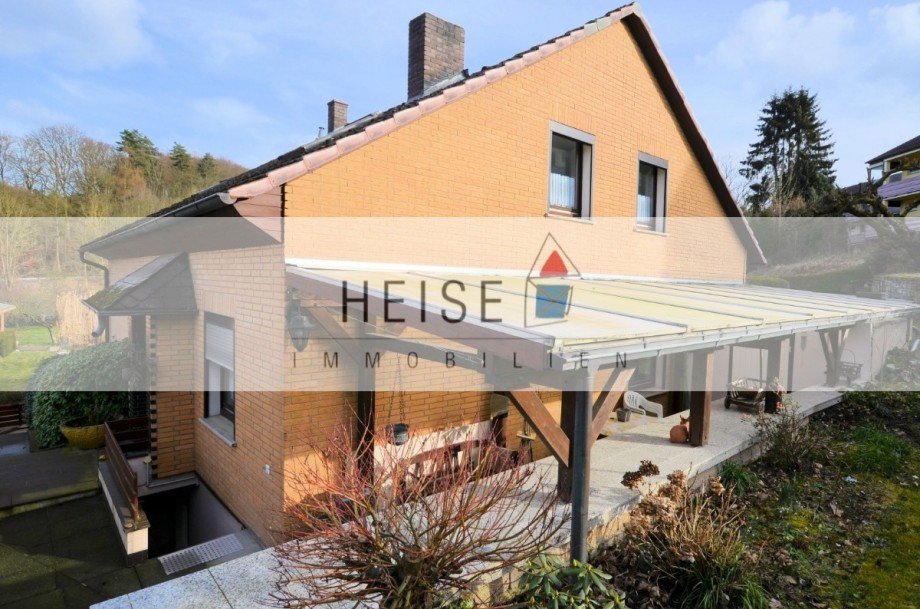 Heise Immobilien - 1-Familienwohnhaus mit Garage - www.immobilien-heise.de Einfamilienhaus Holzminden
