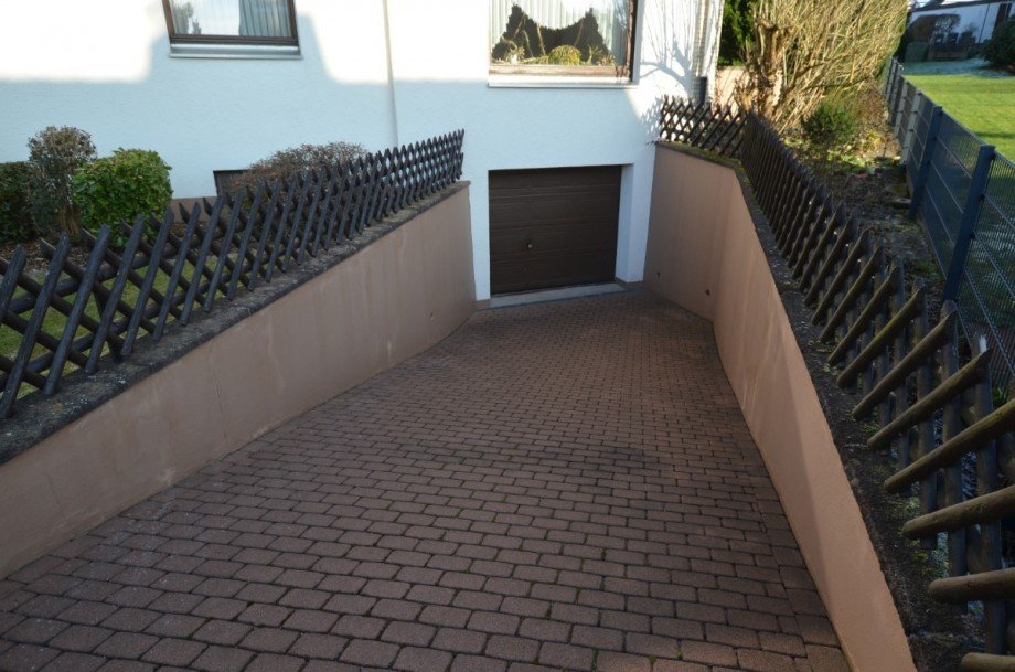 Zweifamilienwohnhaus mit Garage in Holzminden Zweifamilienhaus Holzminden