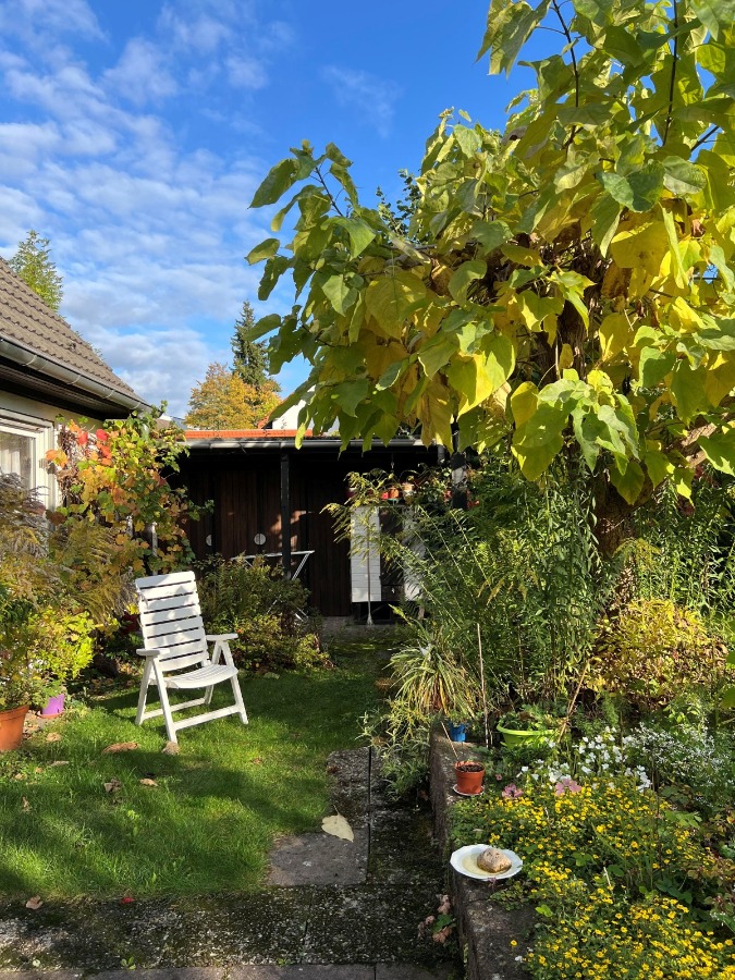 Heise Immobilien - 1-Familienwohnhaus mit Carport Einfamilienhaus Holzminden
