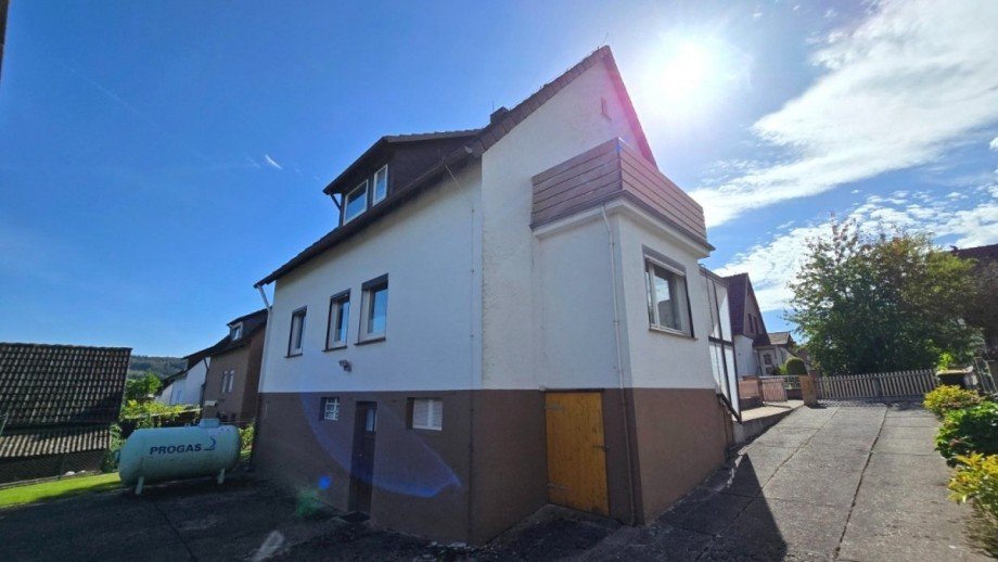 Heise Immobilien - Wohnhaus in Stadtoldendorf Lenne Einfamilienhaus Stadtoldendorf