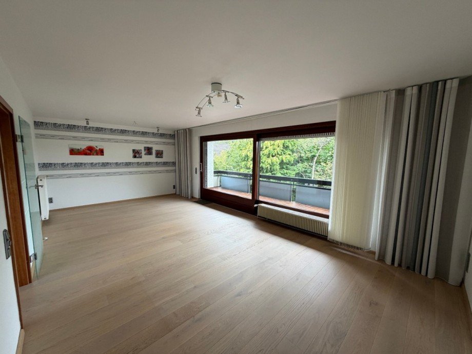 Heise Immobilien - www.immobilien-heise.de Einfamilienhaus Holzminden