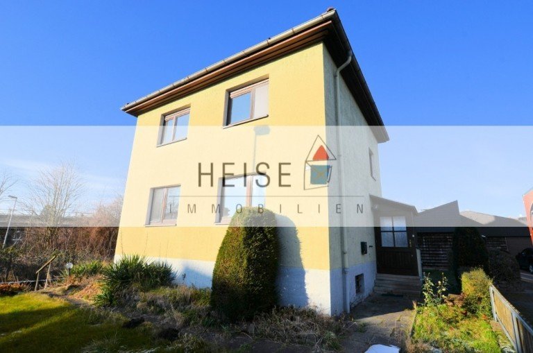 Bild... Holzminden - Stadtnahe Wohnlage Einfamilienhaus *** VERKAUFT 2025 *** Kleines 1-Familienwohnhaus mit Carport in stadtnaher Lage
