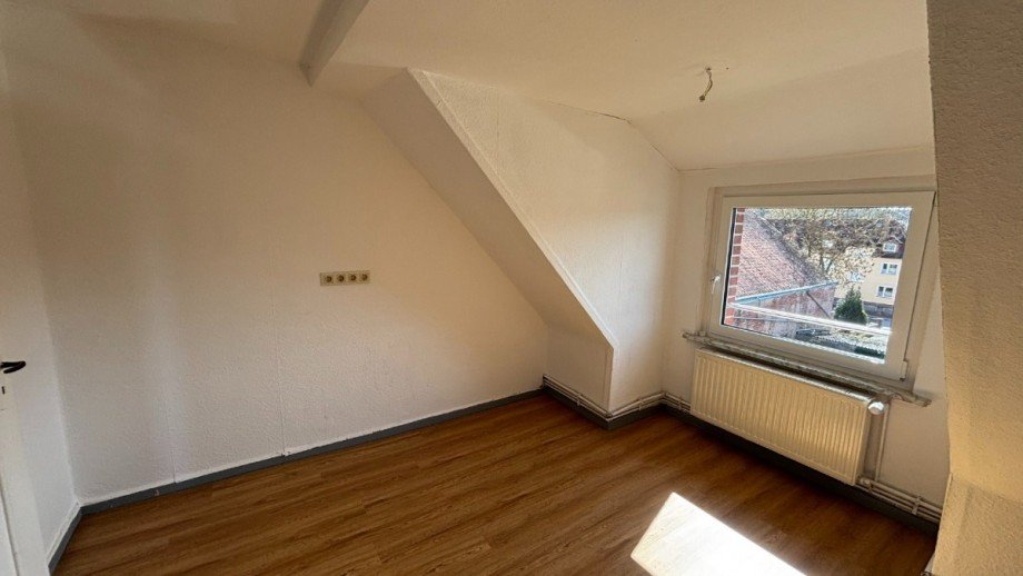 K�che - www.immobilien-heise.de Dachgeschosswohnung Holzminden