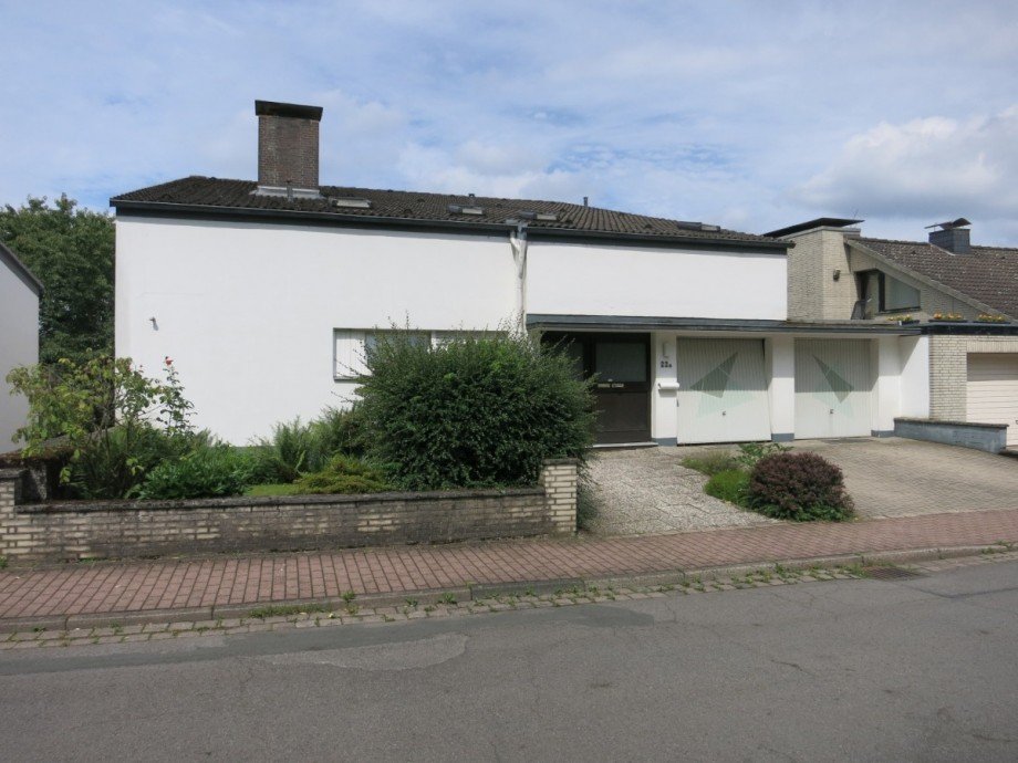 Heise Immobilien - Holzminden - Ansicht Hungerborn Mehrfamilienhaus Holzminden