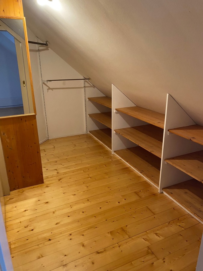 Heise Immobilien - Wohnhaus in H�xter - Obergeschoss Ankleide Einfamilienhaus H�xter