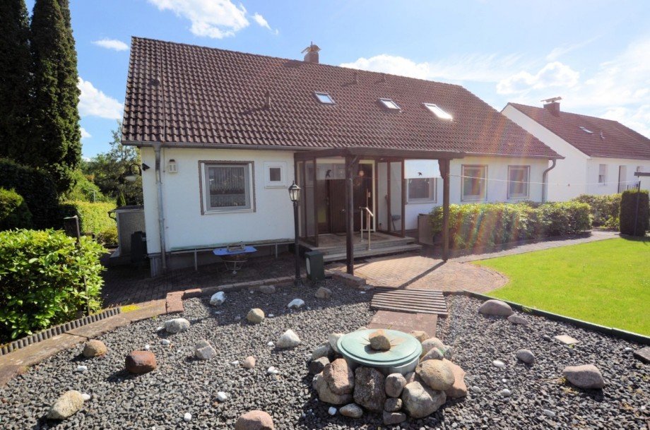 Heise Immobilien - 1- bis 2-Familienwohnhaus - Stadtoldendorf Zweifamilienhaus Stadtoldendorf