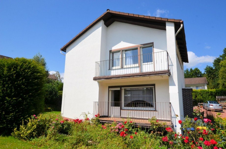 Heise Immobilien - www.immobilien-heise.de Doppelhaush�lfte Holzminden