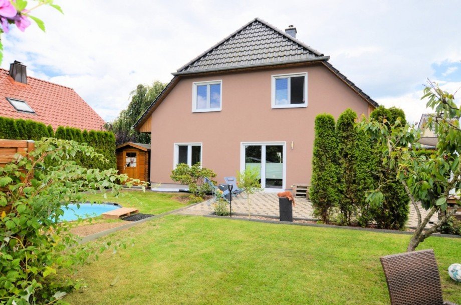 !-Familienwohnhaus mit Doppel-Carport - Albaxen Einfamilienhaus Albaxen