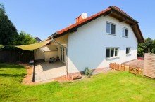 Doppelhaush�lfte mit Garage in Bodenwerder *** VERKAUFT 2025 *** Gepflegte Doppelhaush�lfte mit Garage ** Sehr gute Energiekennwerte **