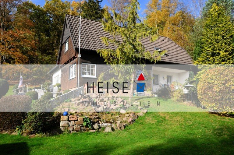 Ehemaliges Wochenendhaus mit Anbau in idyllischer Ortsrandlage von Neuhaus - Solling* Baujahr: 1934 (Forsthaus - Fachwe ...