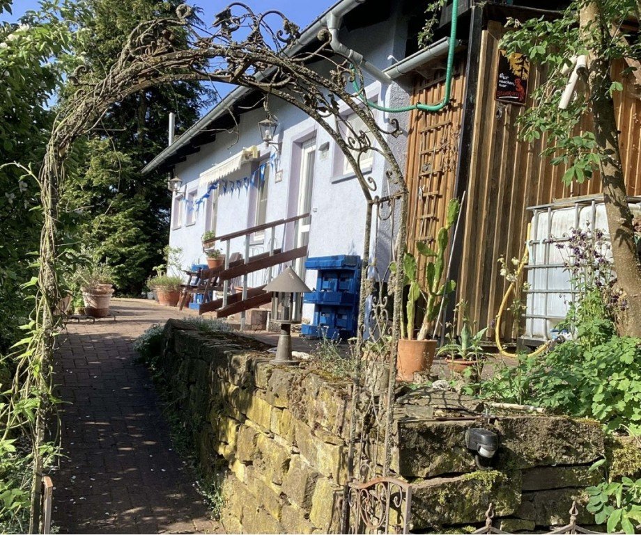 1-Familienwohnhaus mit Doppelcarport in landschaftlich reizvoller Lage Einfamilienhaus Heinade