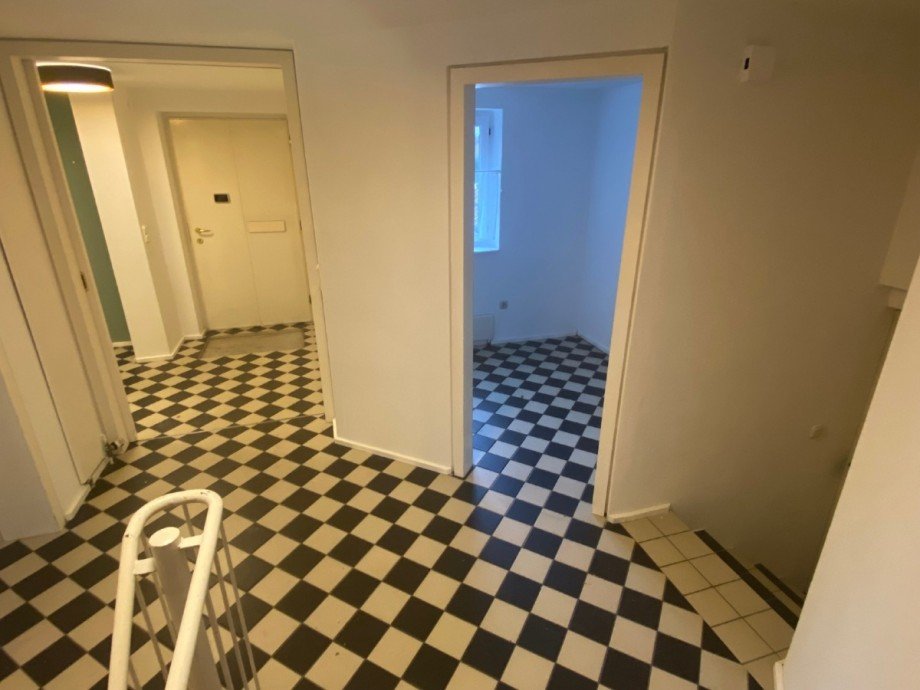 Heise Immobilien - Wohnhaus in H�xter - Eingangsbereich Diele Einfamilienhaus H�xter