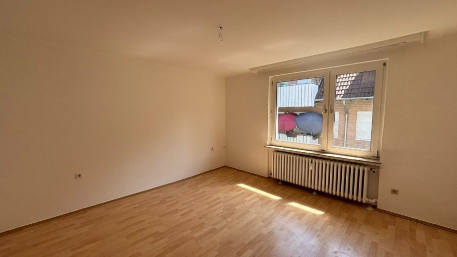 Schlafzimmer - www.immobilien-heise.de Etagenwohnung Holzminden