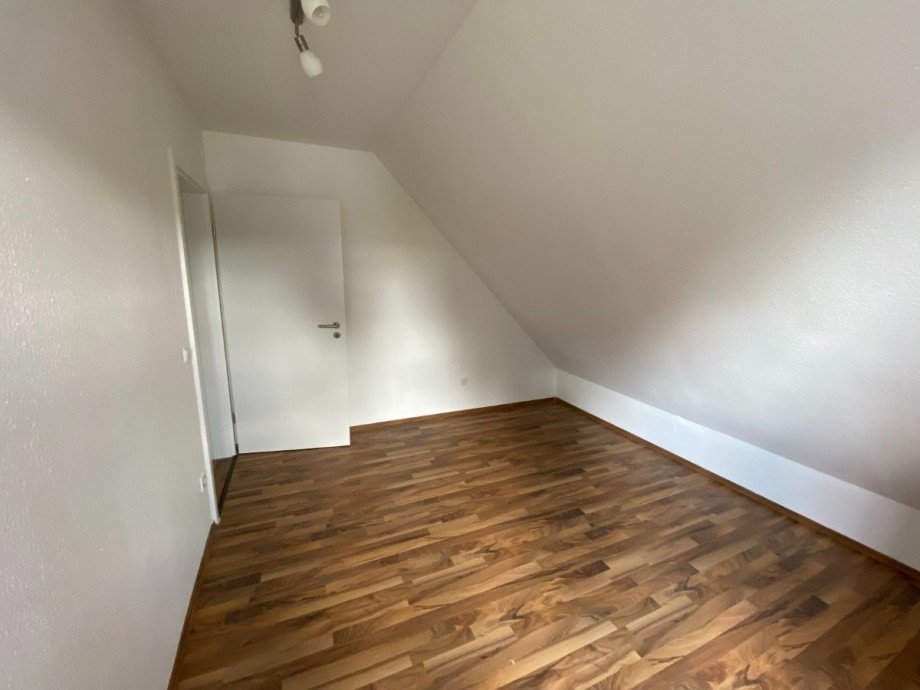 Kinderzimmer - www.immobilien-heise.de Dachgeschosswohnung Bevern