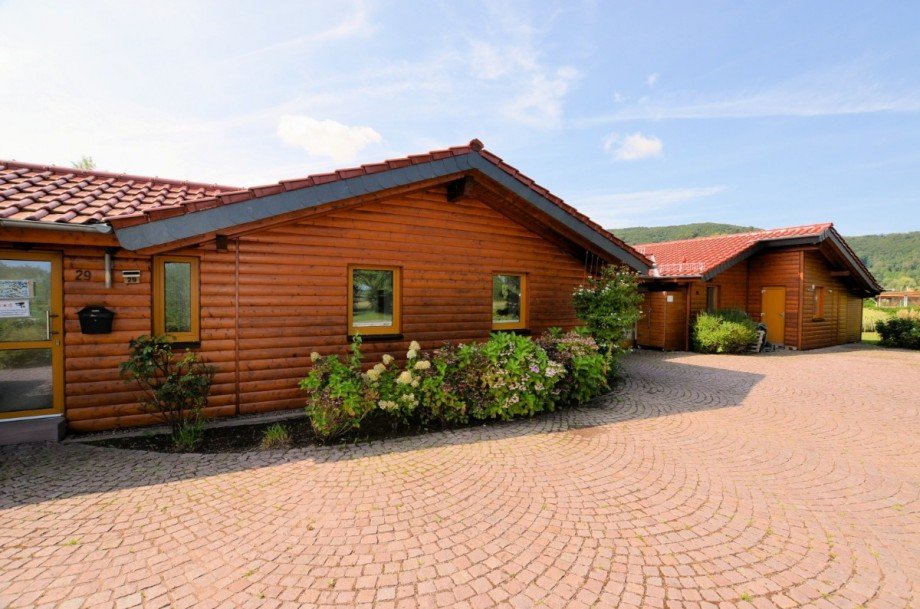 Lauenf�rde Weserberglandsee - Eingangsbereich Einfamilienhaus Beverungen