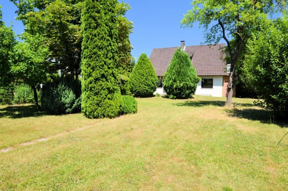 1-Familienwohnhaus mit Garage in Holzminden Einfamilienhaus Holzminden