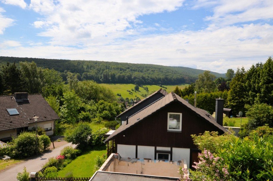 1-Familienwohnhaus mit Doppelcarport - Fernblick Hellental Einfamilienhaus Heinade