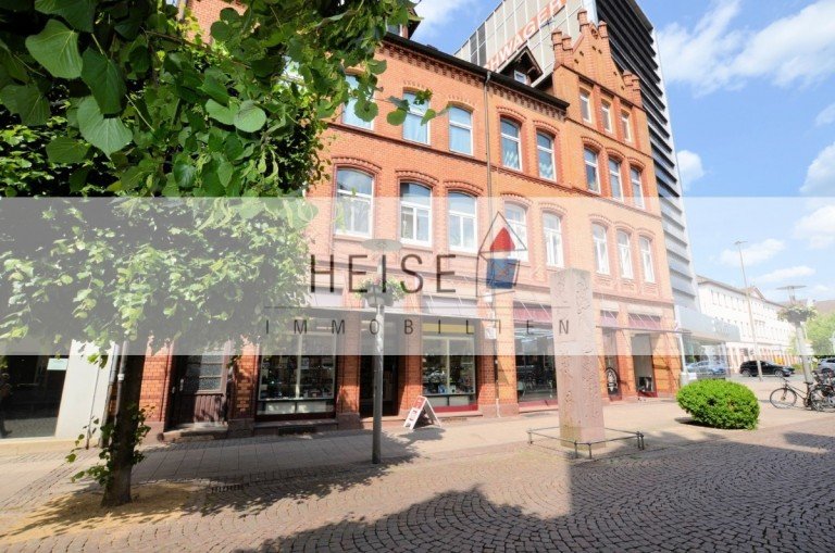 Ansicht Fu�g�ngerzone Holzminden - Innenstadt - 1A-Lage Fu�g�ngerzone Mehrfamilienhaus Wohn- und Gesch�ftshaus in 1A-Lage Fu�g�ngerzone - Holzminden
