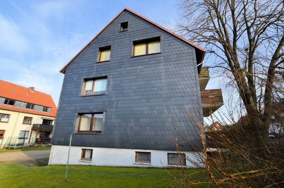 Heise Immobilien - 6-Familienwohnhaus mit Garagen - Delligsen Mehrfamilienhaus Delligsen