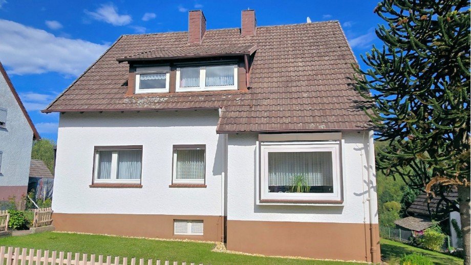 Heise Immobilien - Wohnhaus in Stadtoldendorf Lenne Einfamilienhaus Stadtoldendorf